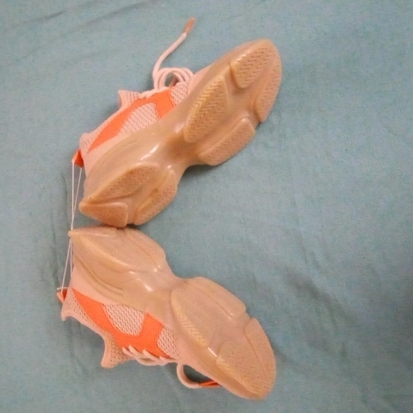 PLATFORM SNEAKERS - Picture 2 of 3